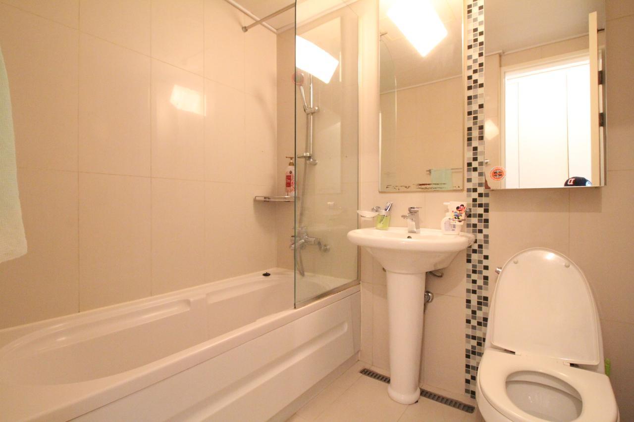 Gangnam Galaxy Lux Apt Gwacheon Eksteriør bilde